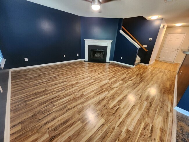 Building Photo - Lovely Scotts Mill Home!