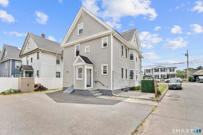 Foto del edificio - 768 Stratford Ave