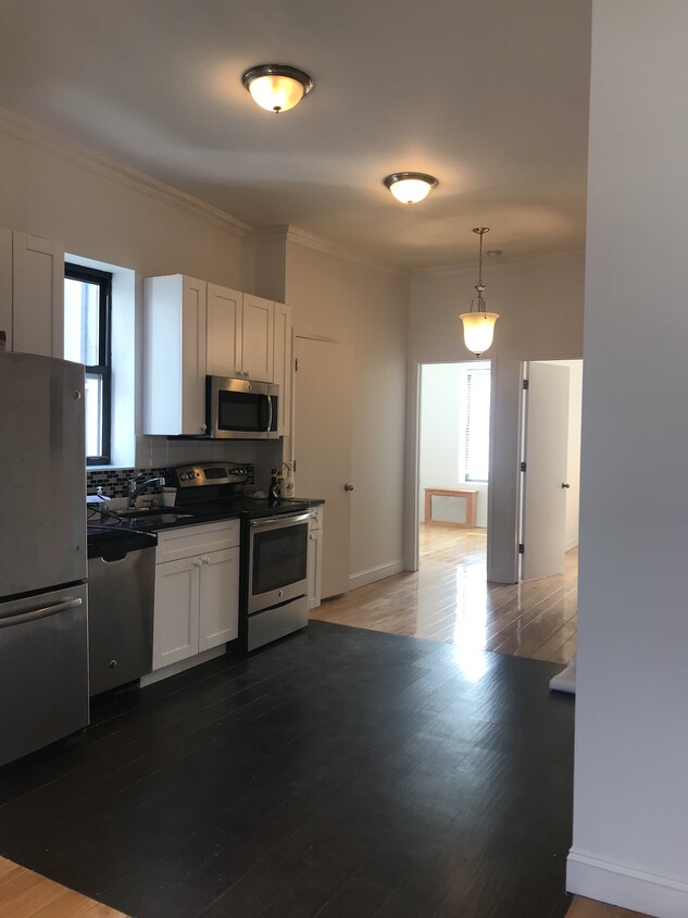 1016 Cortelyou Rd Unit 3, Brooklyn, NY 11218 Condo for Rent in