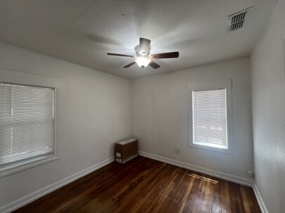 Foto del edificio - 2809 Elgin Ave