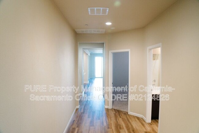 Building Photo - 5572 Amnest Way