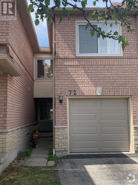 Building Photo - 5420-5420 Fallingbrook Dr