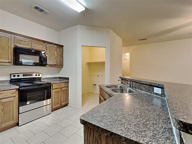 Building Photo - 3003 Appaloosa Dr