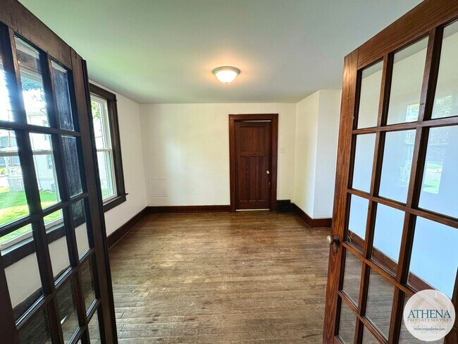 Foto del edificio - 413 N Frederick St