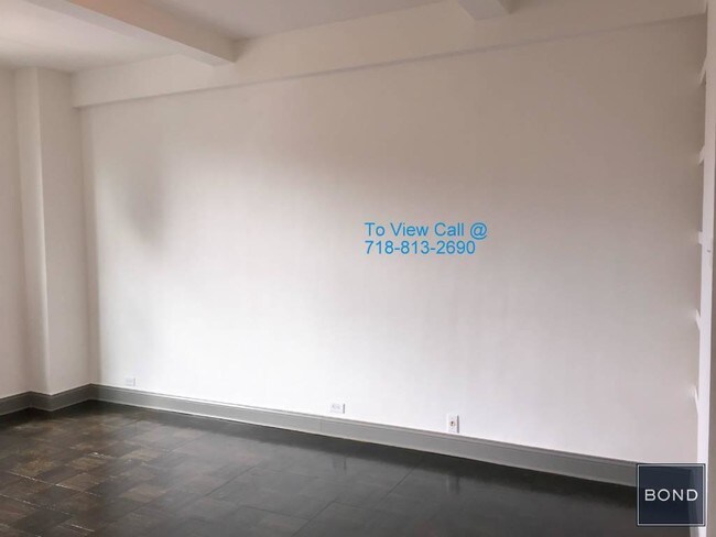 Building Photo - 160 W 71st St