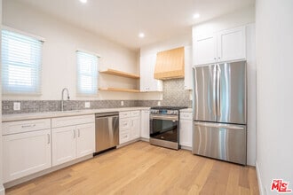 Building Photo - 6513 Orange St