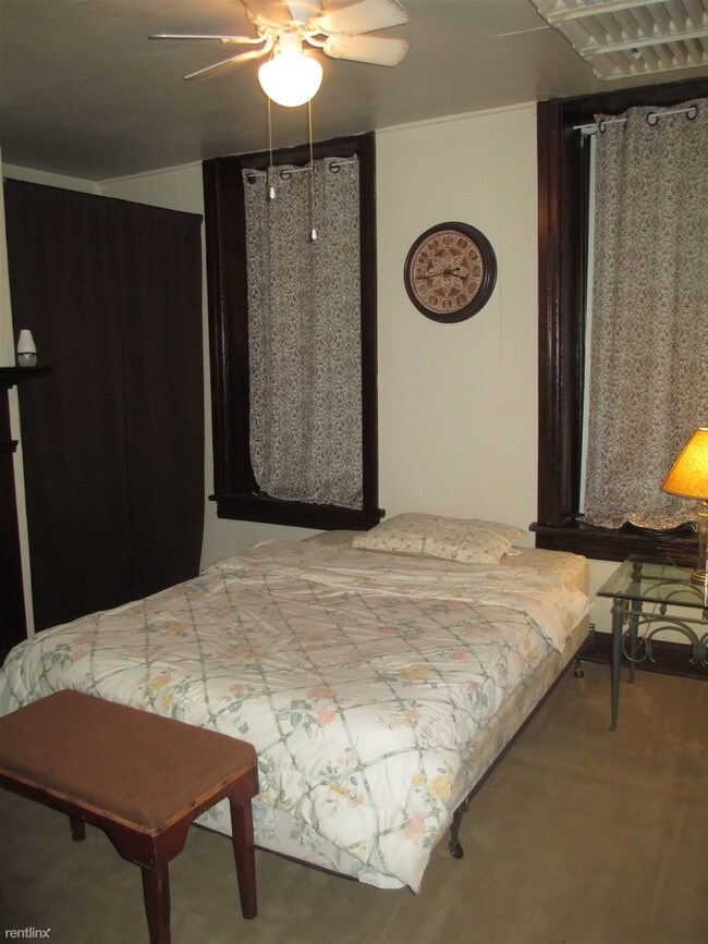 Building Photo - 233 S Prospect St