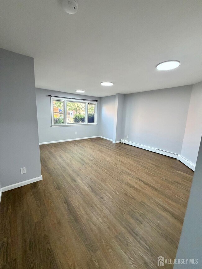 Foto del edificio - 141 Emerson St