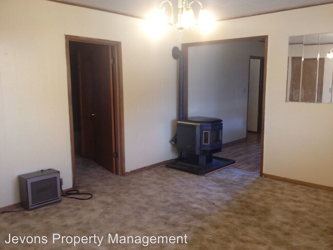 Foto del edificio - 3352 Mapleway Rd