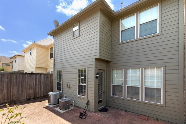 Building Photo - 2632 Starboard Point Dr