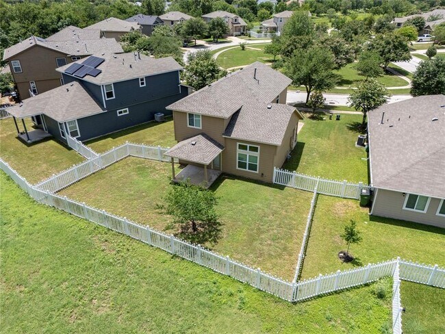 Building Photo - 505 Trinity Bend