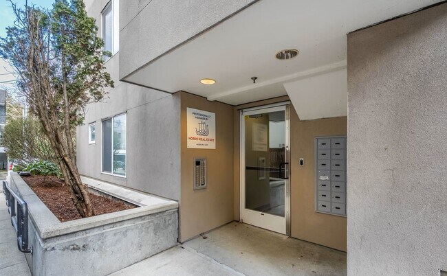 Foto del interior - Husky Court Apartments