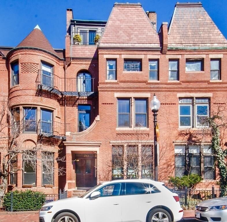 243 W Newton St, Boston, MA 02116 243 W Newton St Boston, MA