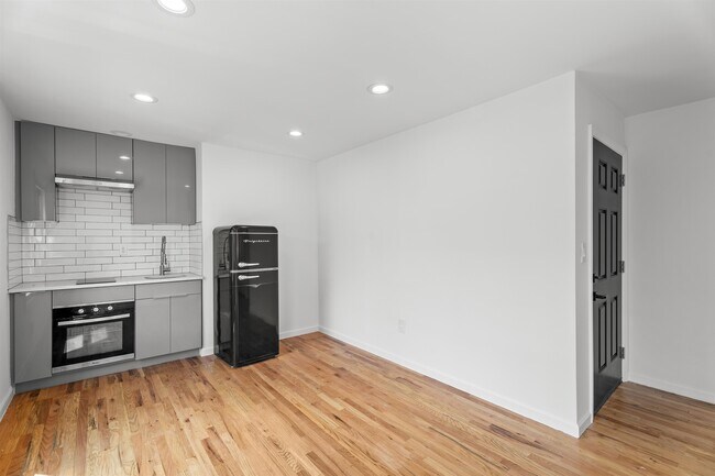 Foto del edificio - 695 Summit Ave