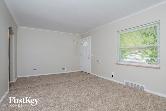 Foto del edificio - 5256 Ponce Ln