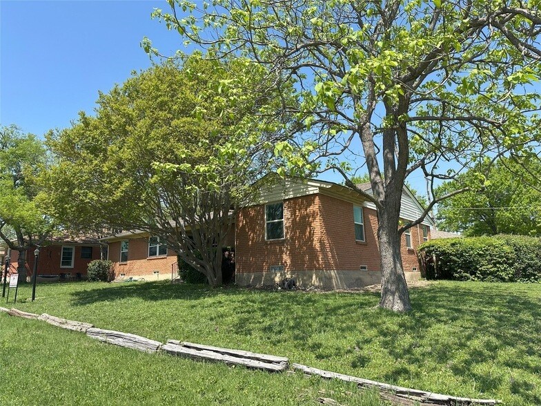 Foto principal - 1771 Mariposa Dr