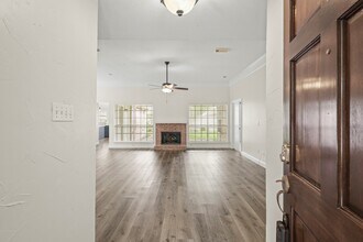 Building Photo - 2727 N Peach Hollow Cir