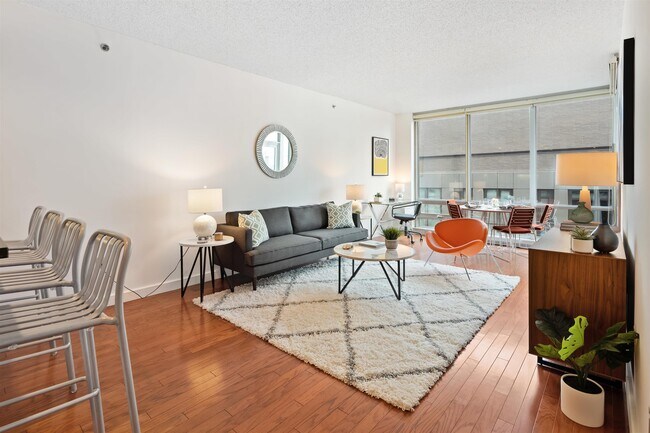 Foto del edificio - 1 Shore Ln