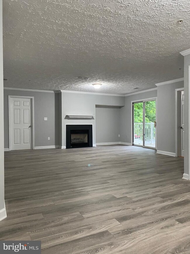 Building Photo - 3714 Excalibur Ct