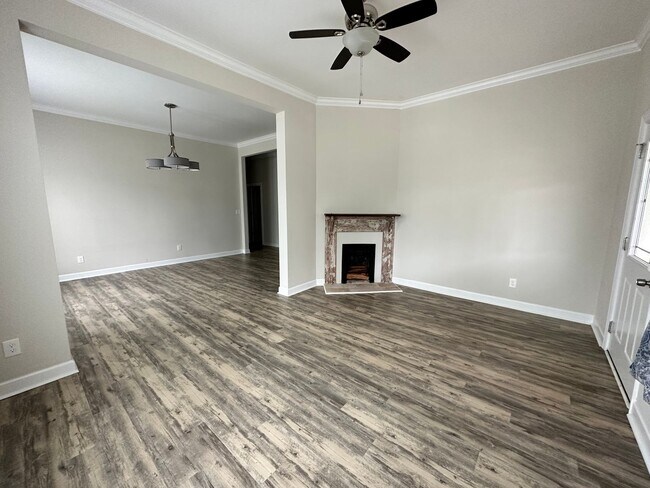 Foto del edificio - Exclusively Offered by Muse Realty Rentals...