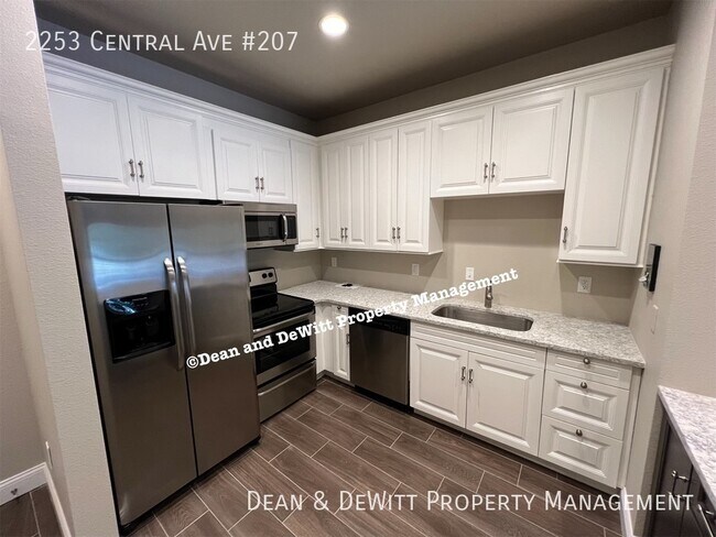 Building Photo - Grand Central District 2/2 Condo - For Rent