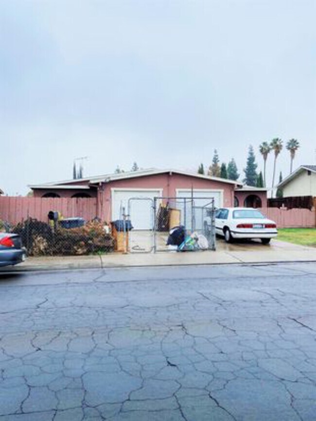 Foto del edificio - 1117 Sonora Ave Modesto, CA 95351
