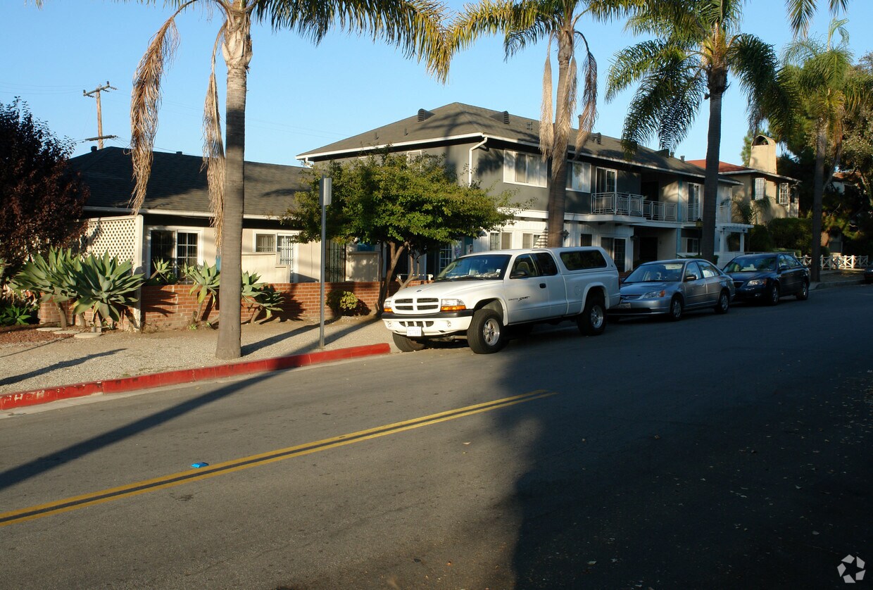 Foto del edificio - 405 Corona del Mar