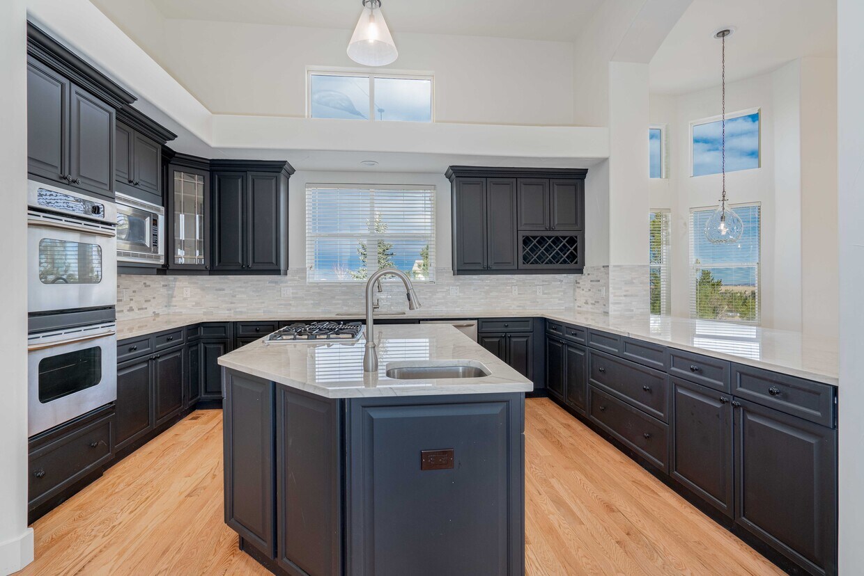 Foto principal - 6425 Tremolite Dr