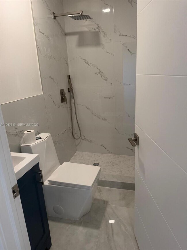 Foto del edificio - 67XX SW 134th St