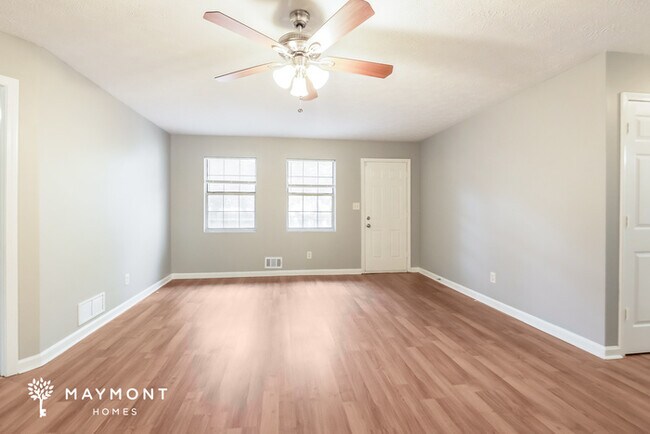 Foto del edificio - 445 Meadowbrook Dr