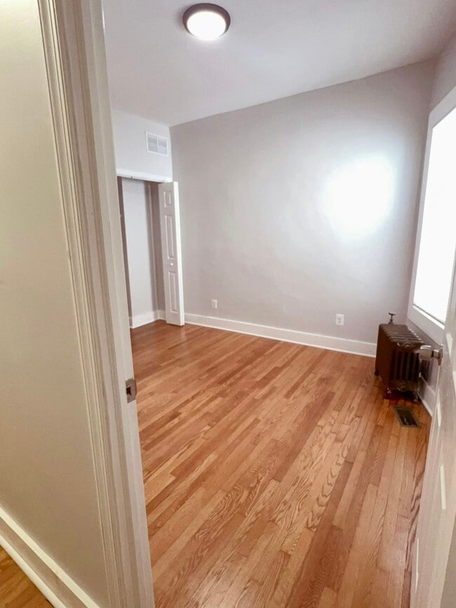 Building Photo - 1114 Whitelock St