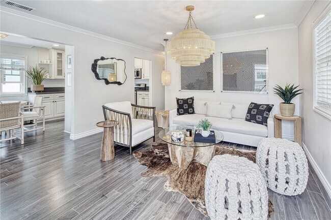 Foto del edificio - 705 Larkspur Ave