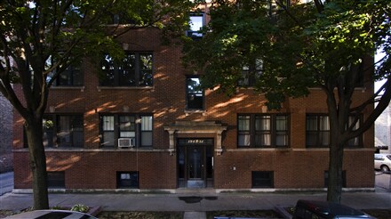 Foto del edificio - 1943 W Cuyler Ave
