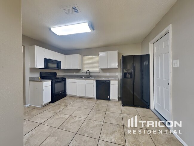 Building Photo - 10726 Grand Pines Drive Sugar Land TX