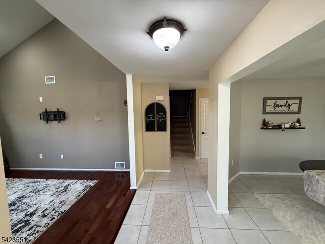 Foto del edificio - 2 Sapphire Ln