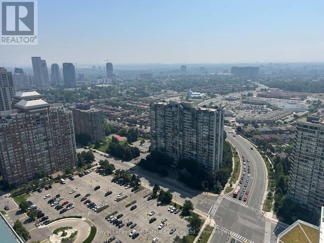 Building Photo - 3900-3900 Confederation Pkwy