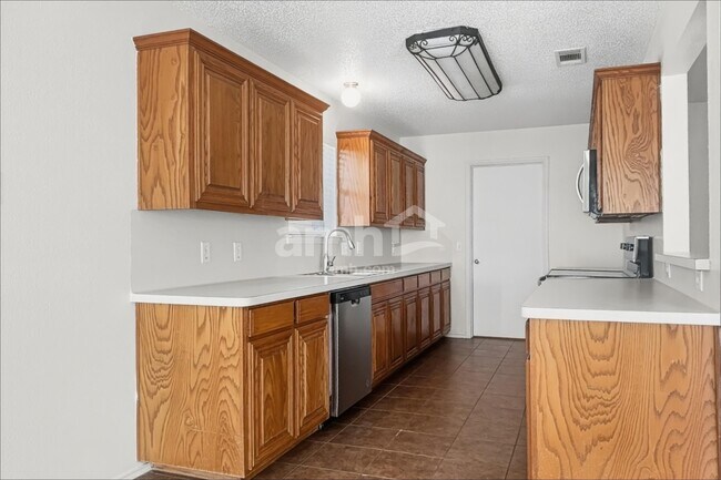 Foto del edificio - 12229 Rolling Ridge Dr