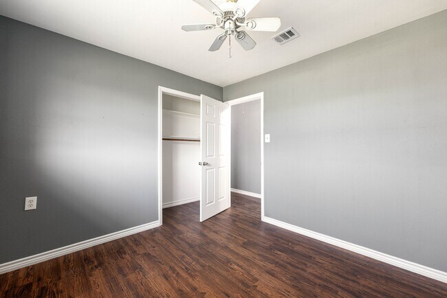 Foto del edificio - 6515 Ashton St