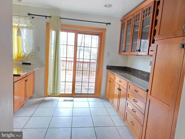 Foto del edificio - 14100 Oakpointe Dr