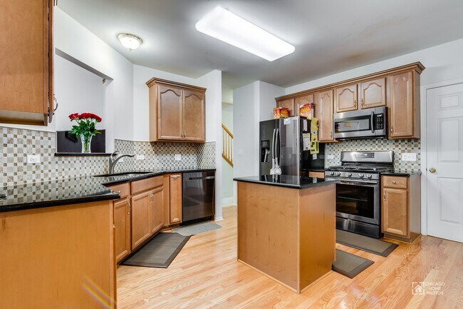 Foto del edificio - 346 Lucille Ln