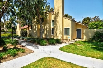 Building Photo - 31422 Windsong Dr