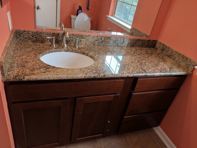 Foto del edificio - 6250 Deep River Canyon