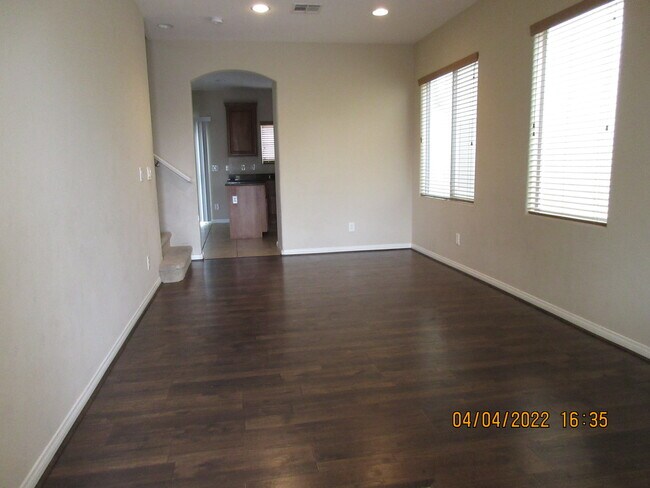 Building Photo - 8444 Viansa Loma Ave