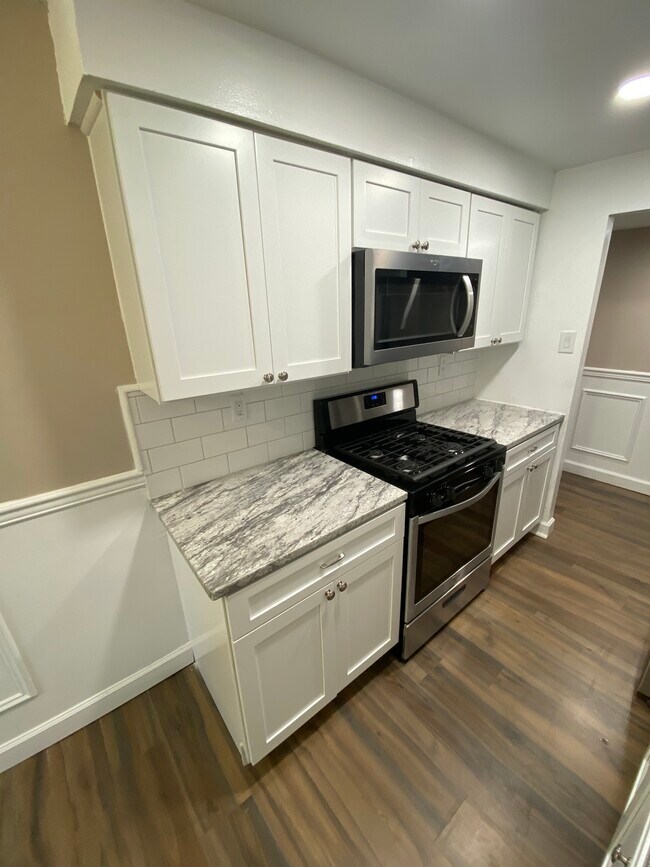 Kitchen - 110 Byberry Rd
