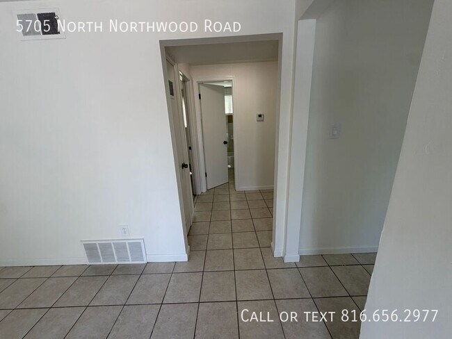 Building Photo - 5705 N Northwood Rd