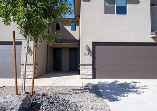 Building Photo - 1005 Tortoise Rock Dr