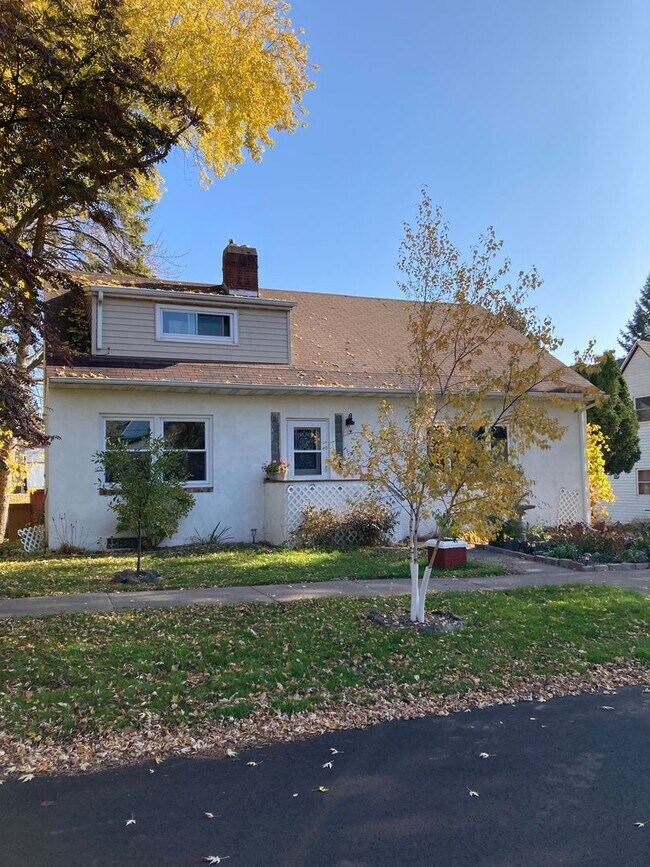 Foto del edificio - 910 N 56th Ave W