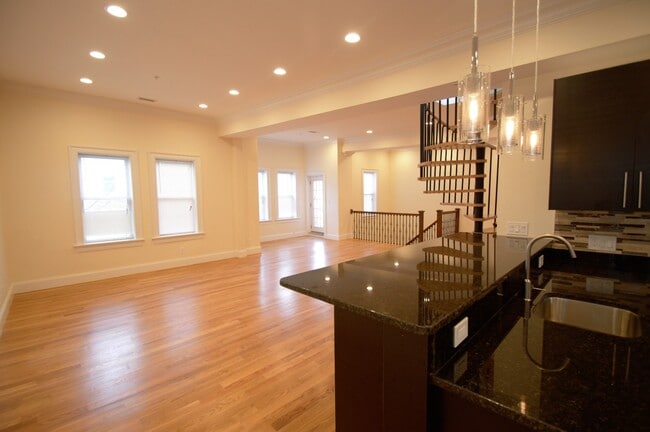 Foto del edificio - 74 Browne St