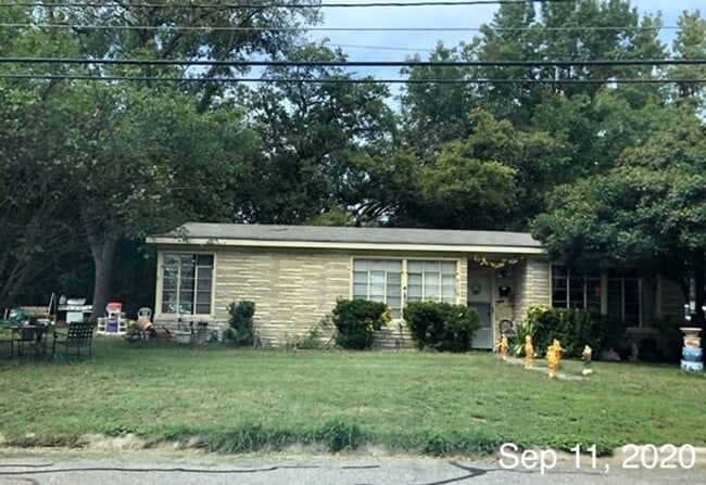 Foto del edificio - House for Lease