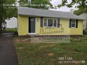 Building Photo - 34 Maple Ave